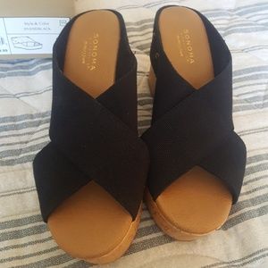 Black sandle wedges